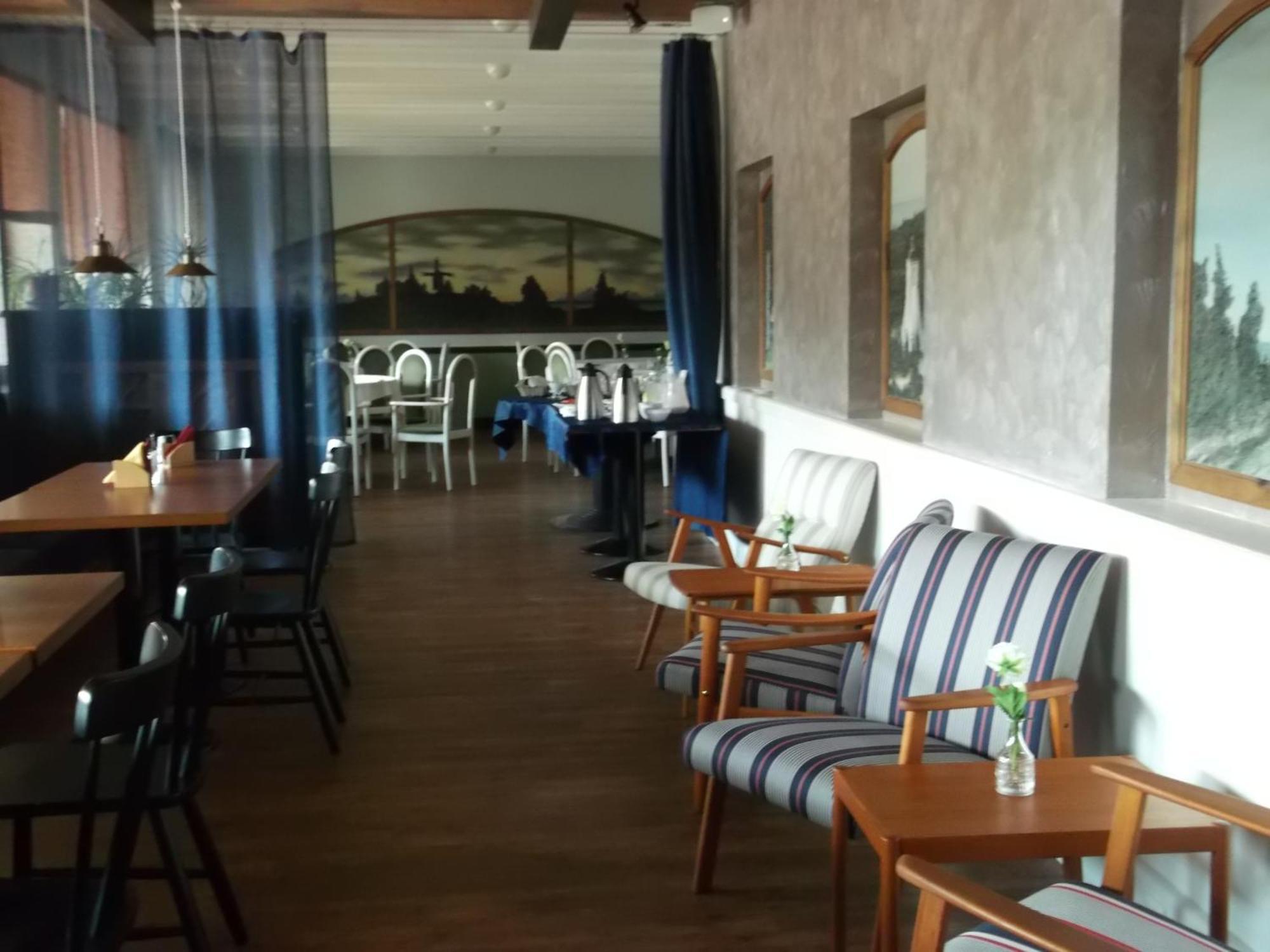 Hotel Liilia Käina Εξωτερικό φωτογραφία