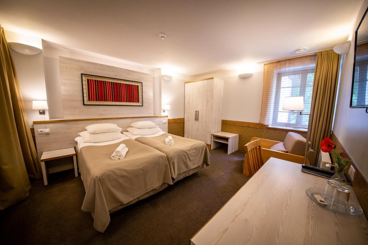 Hotel Liilia Käina Εξωτερικό φωτογραφία
